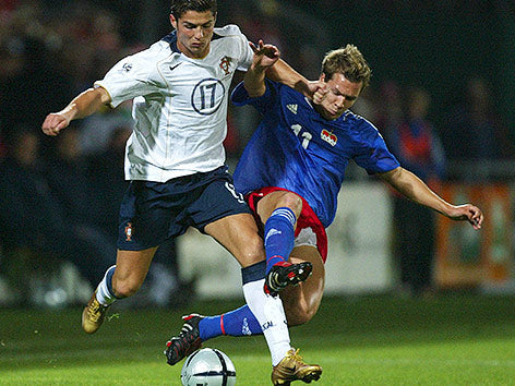 Portugal 2004 (Away)