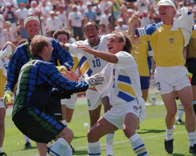 Sweden 1994 (Away)