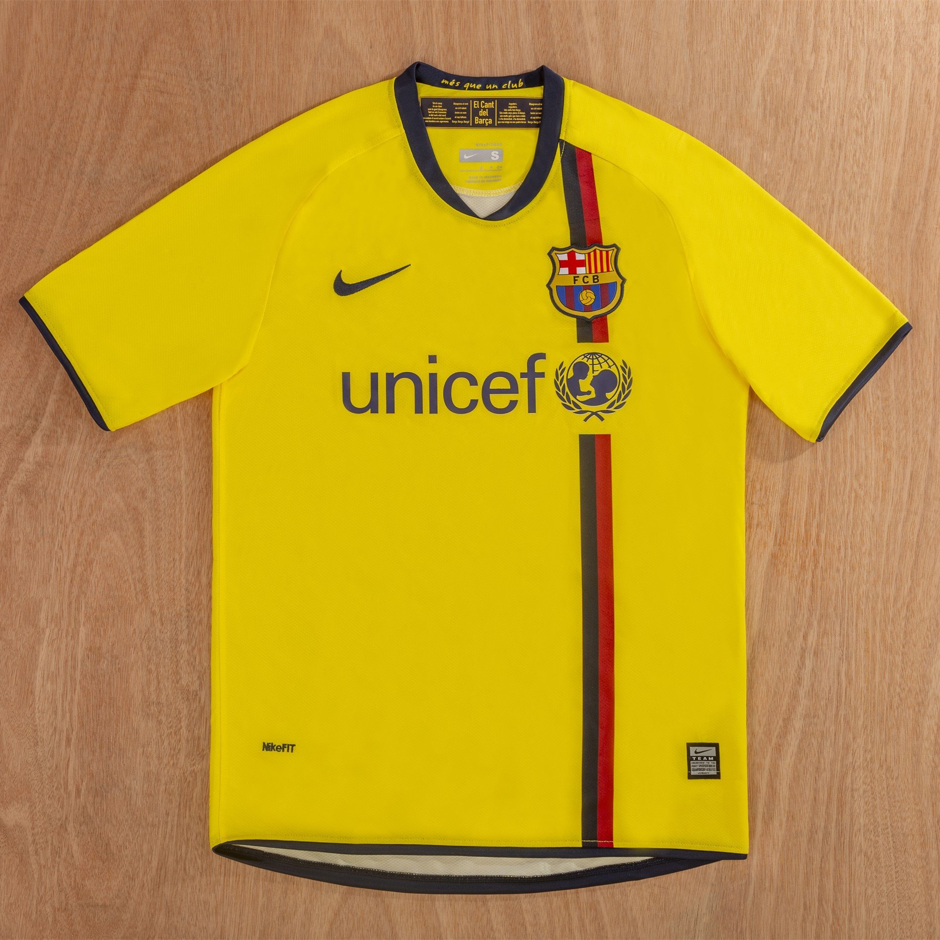 Barcelona 2008/10 Away Retro Men Jersey - Yellow