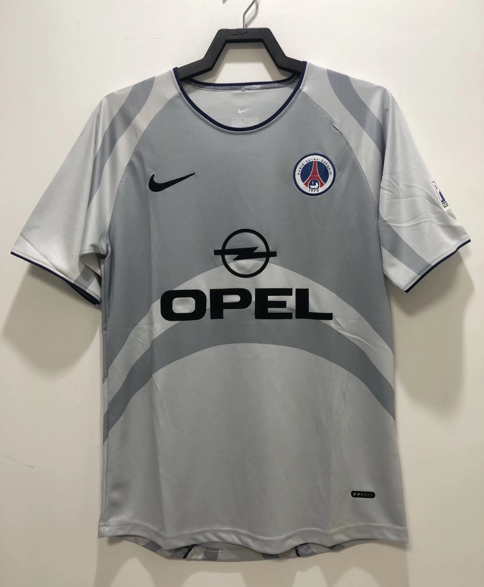 Paris Saint-Germain 2001 Away Retro Men Jersey – Gray