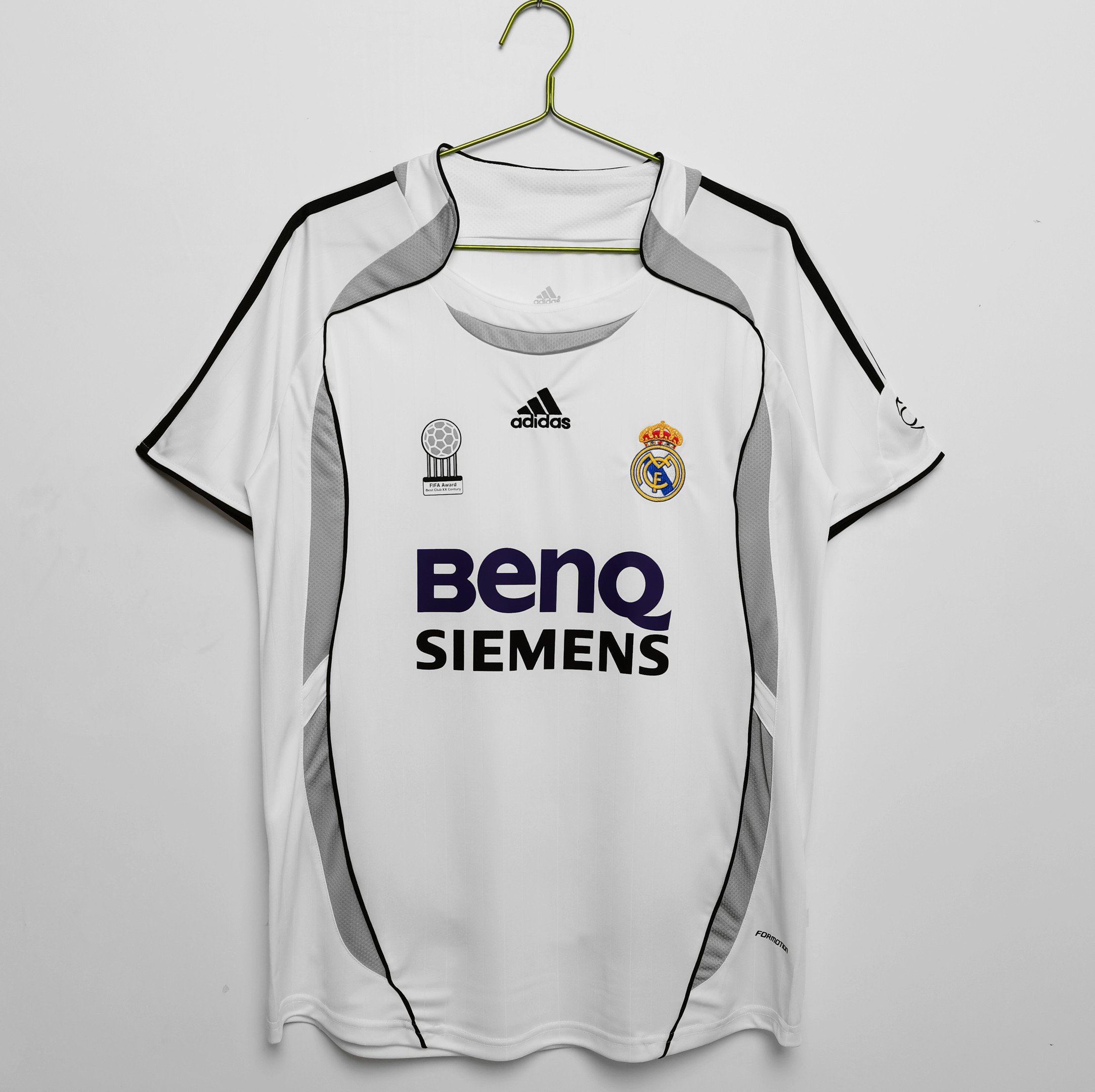 Real Madrid 2006/07 Home Retro Men Jersey - White