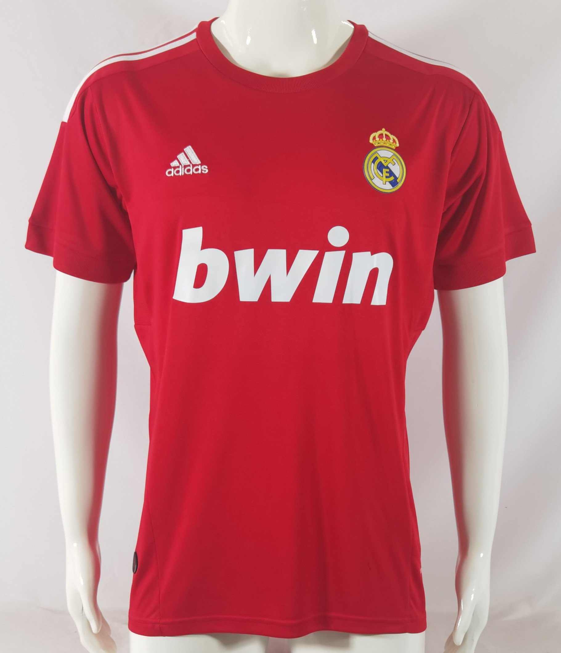 Real Madrid 2011/12 Third Retro Men Jersey – Red