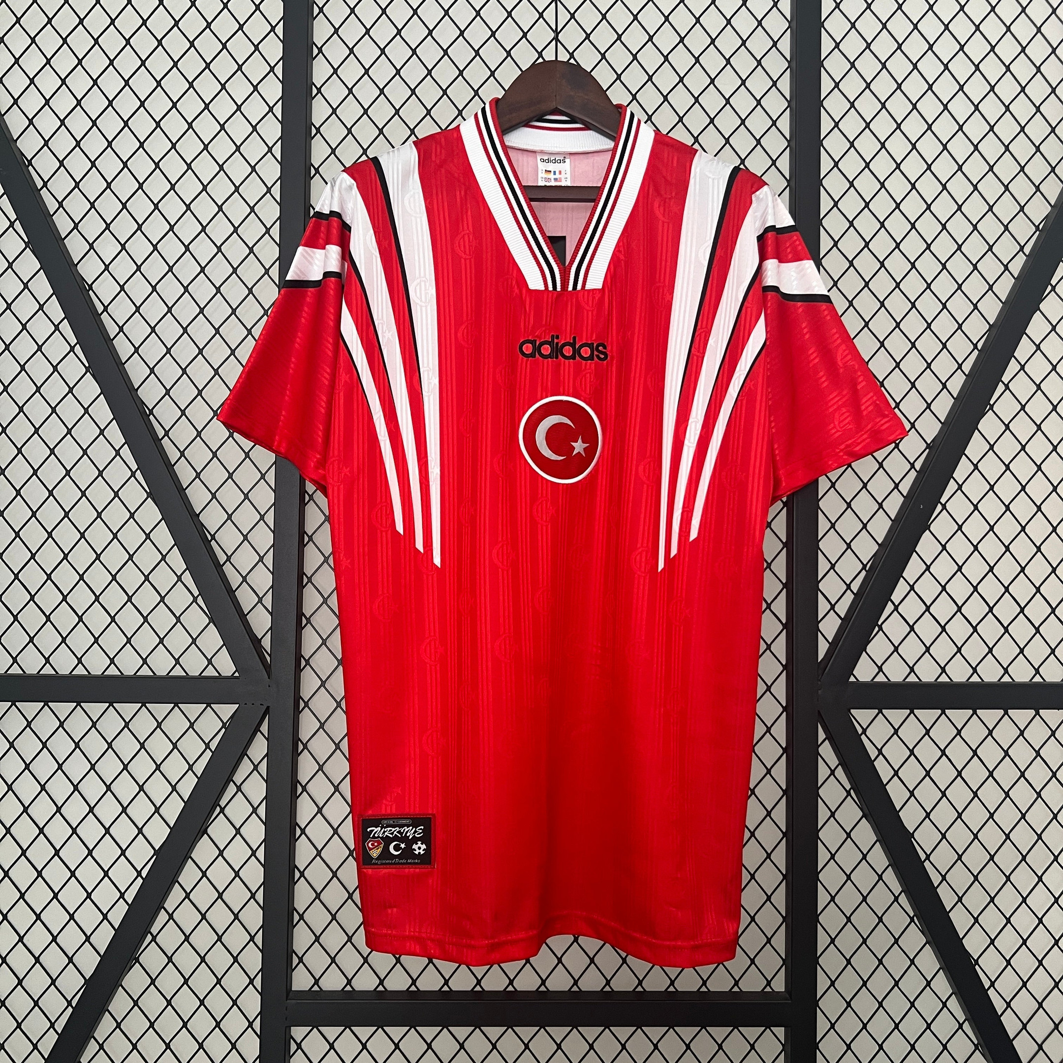 Turkey 1996 Home Retro Men Jersey - Red